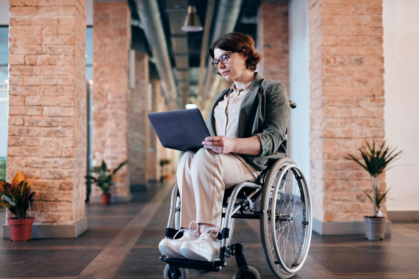 eady to book your wheelchair or have questions about our services? Contact us today and experience the freedom and ease of mobility with Munich Wheelchair Rental.